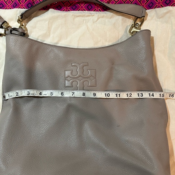 Tory Burch Hobo style handbag - Picture 3 of 5